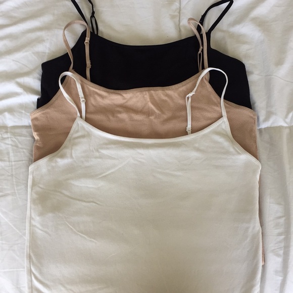 Aeropostale Tops - Aeropostale Solid Basic Cami